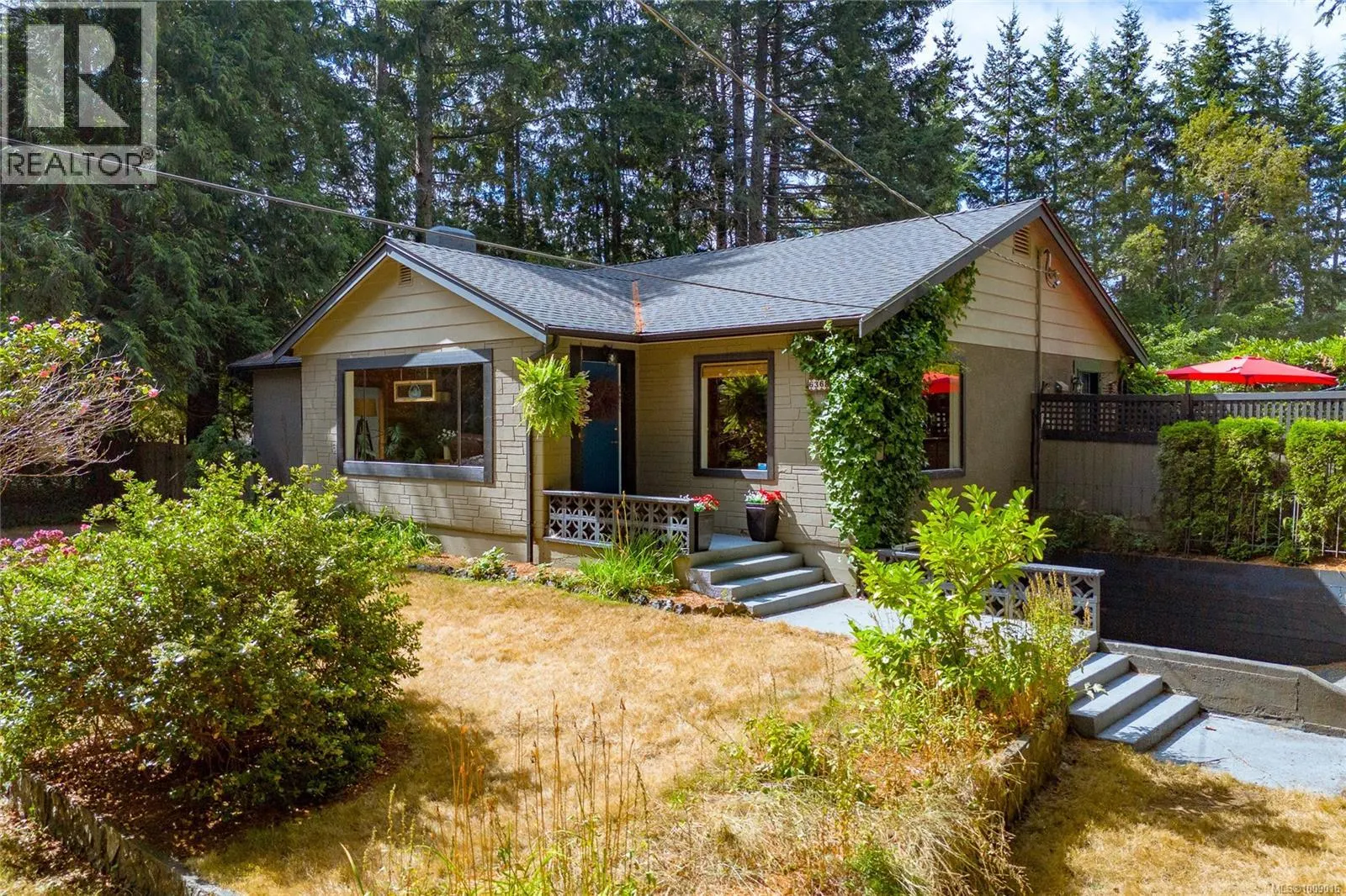 6368 Island Hwy W