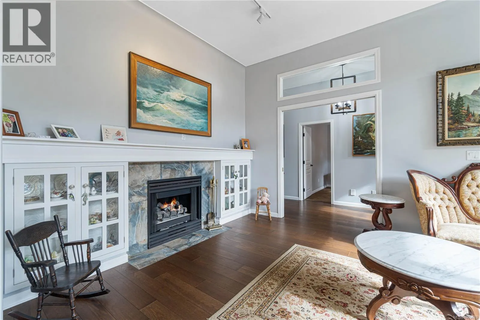 354 Palm Dr