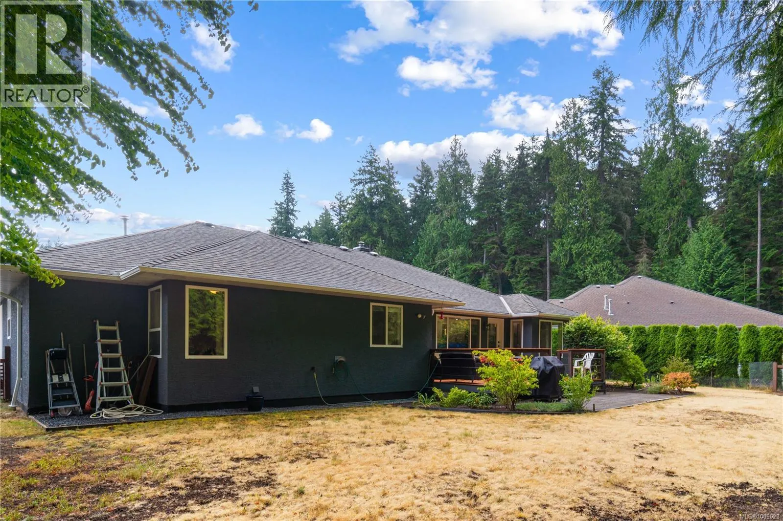 354 Palm Dr