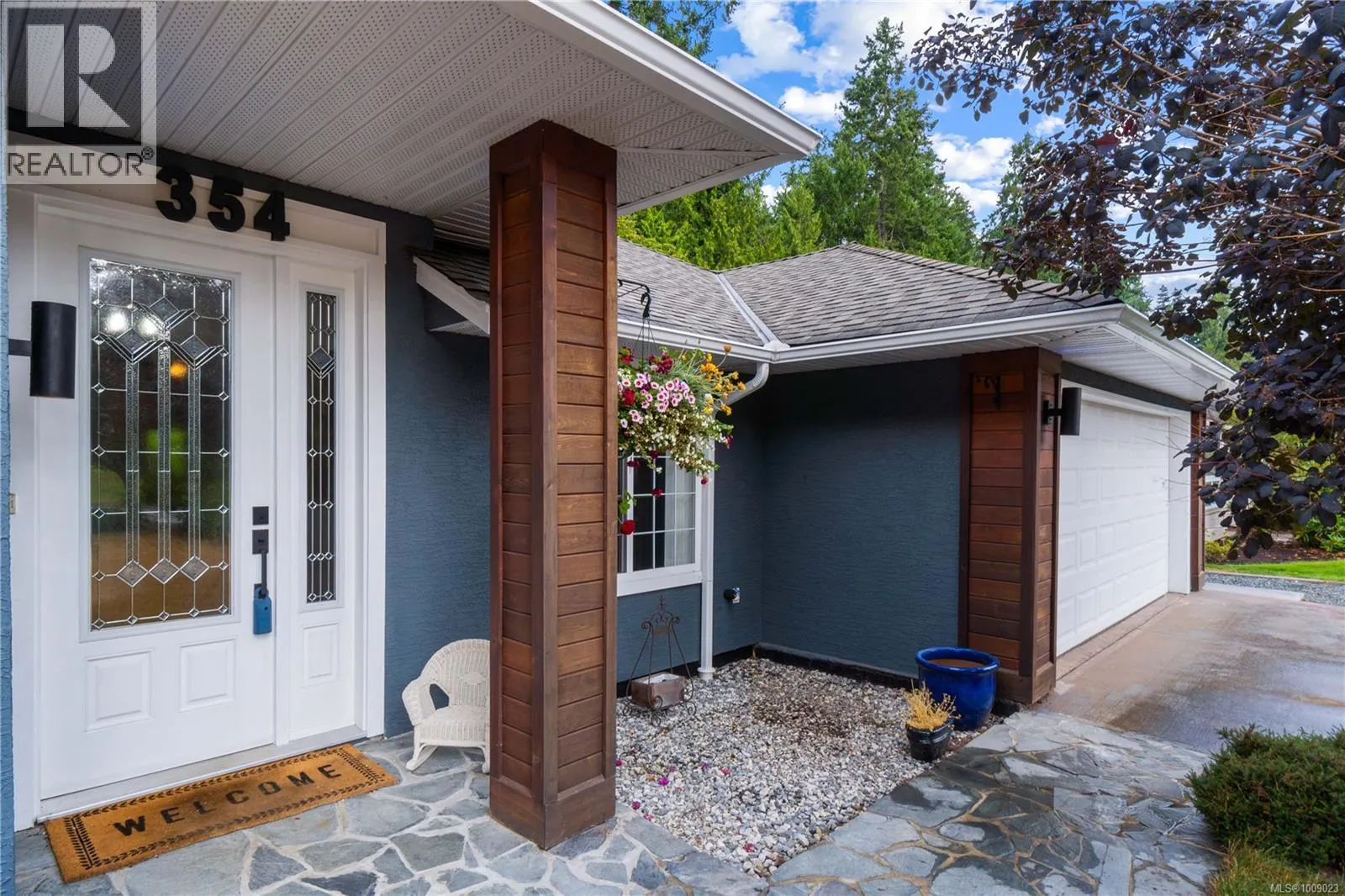 354 Palm Dr