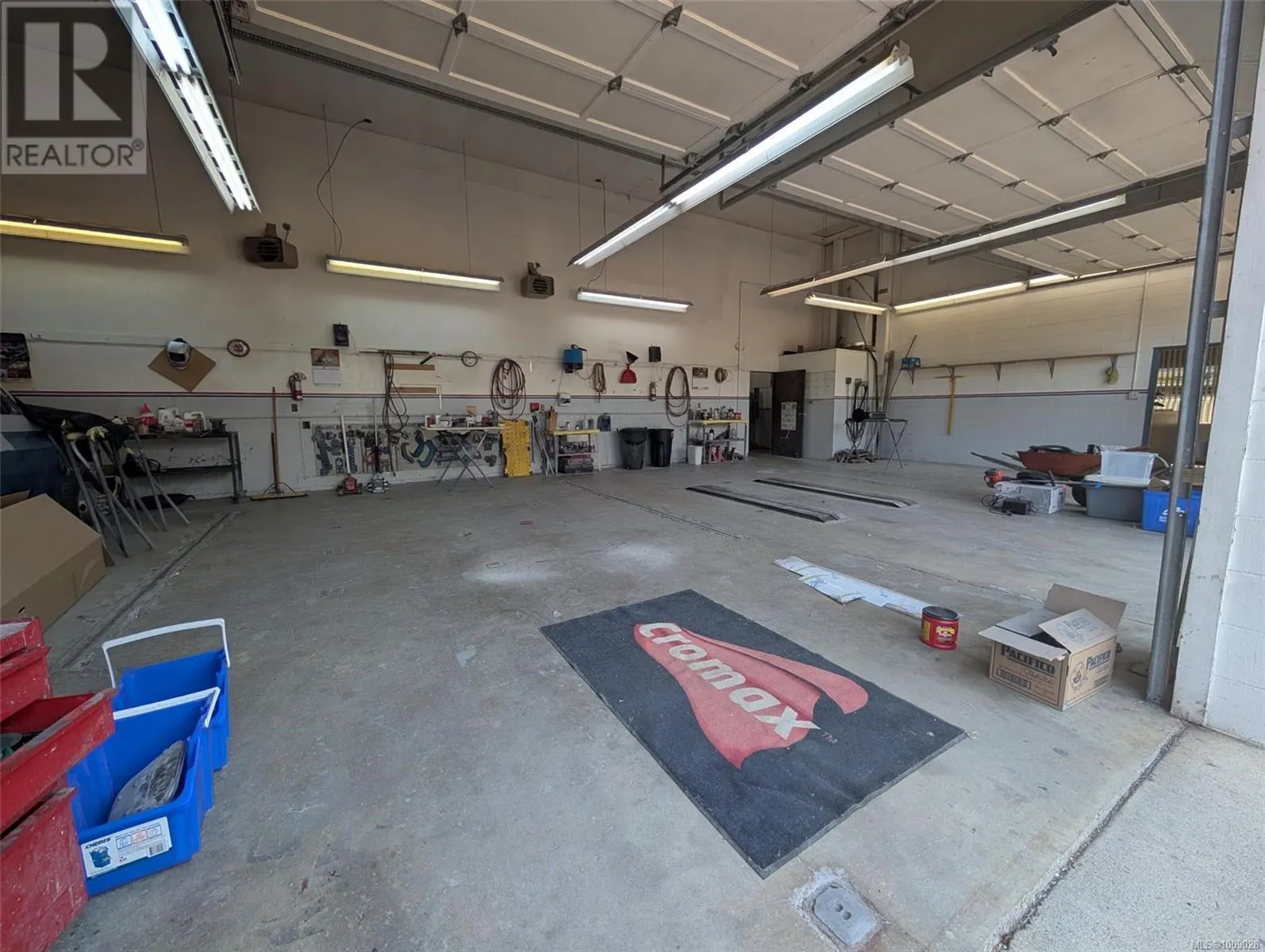 253 Fern Rd