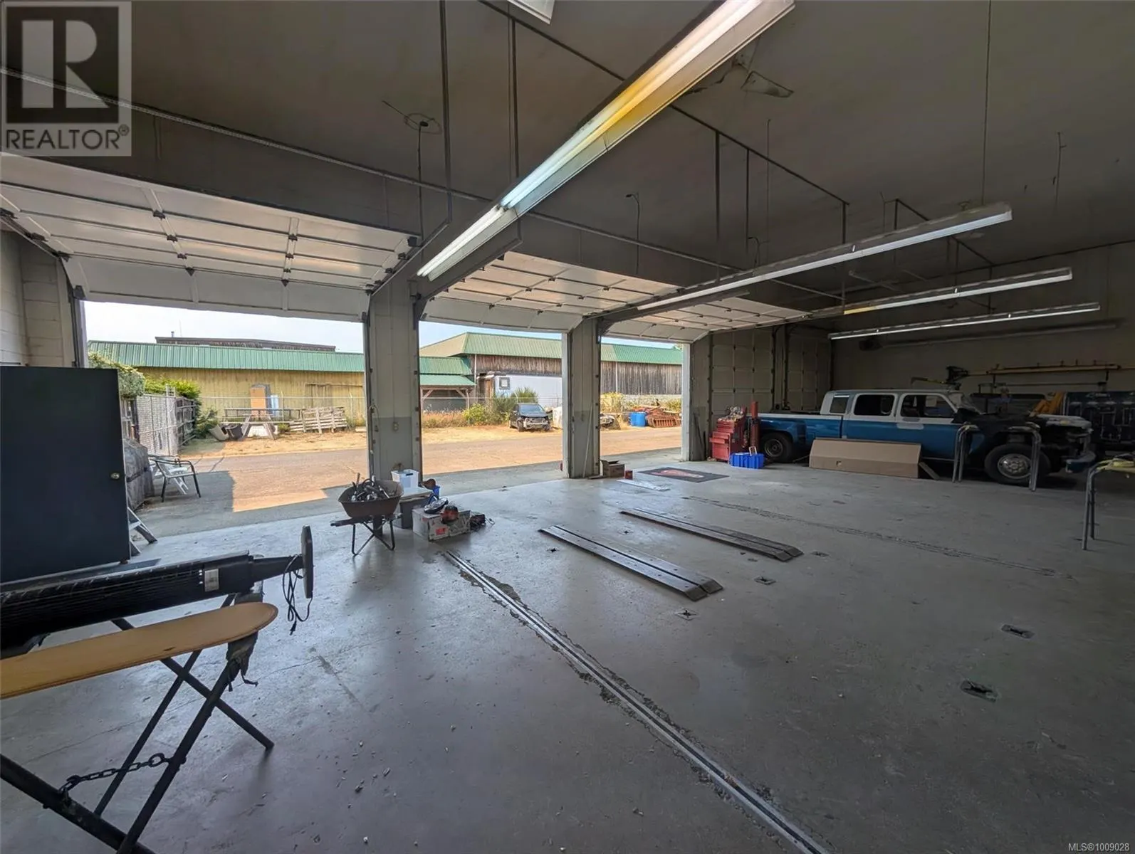 253 Fern Rd