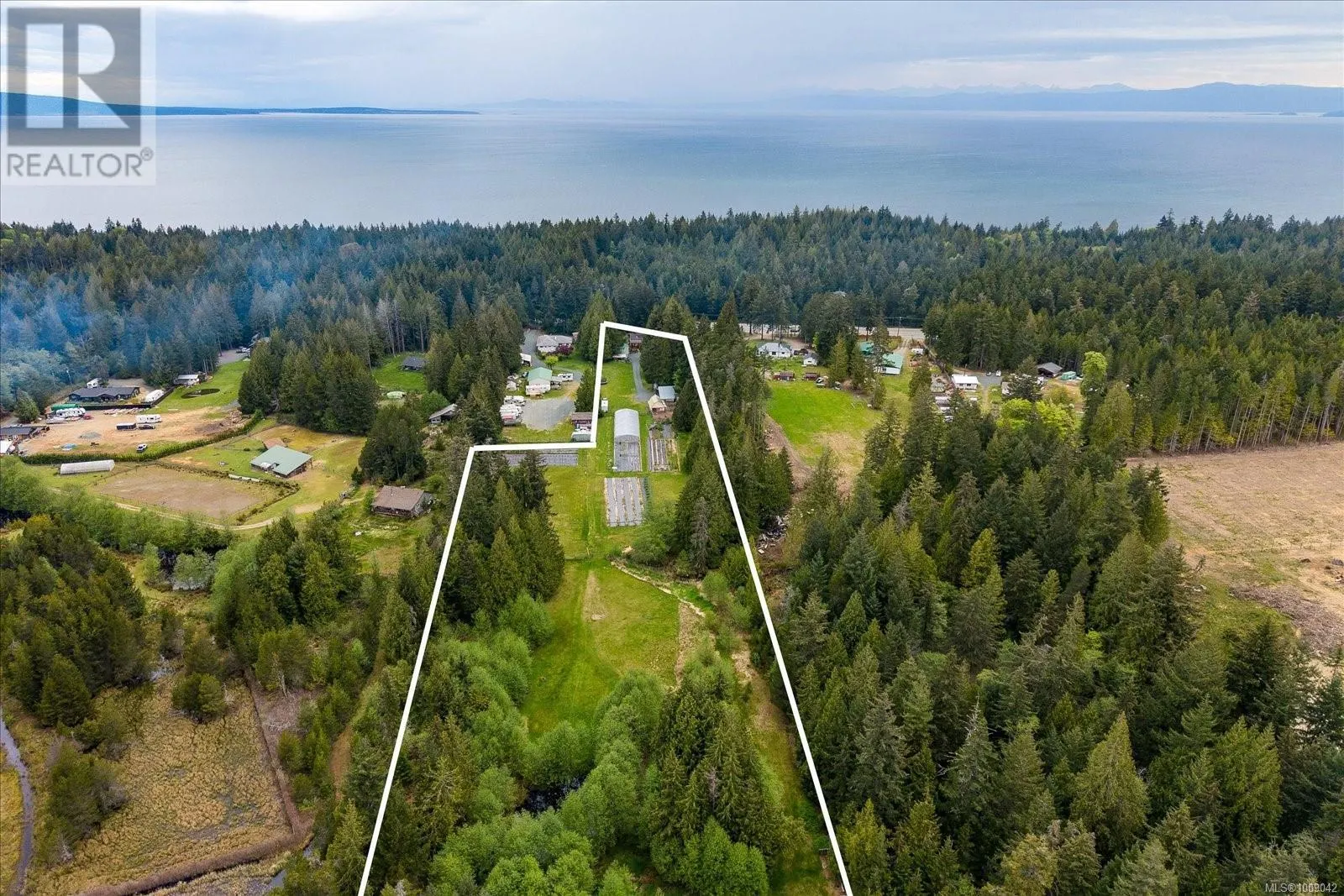 4800 Island Hwy W