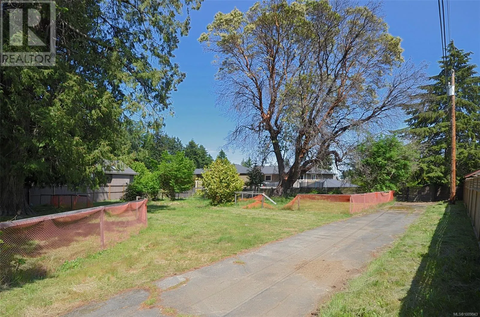 5225 Santa Clara Ave