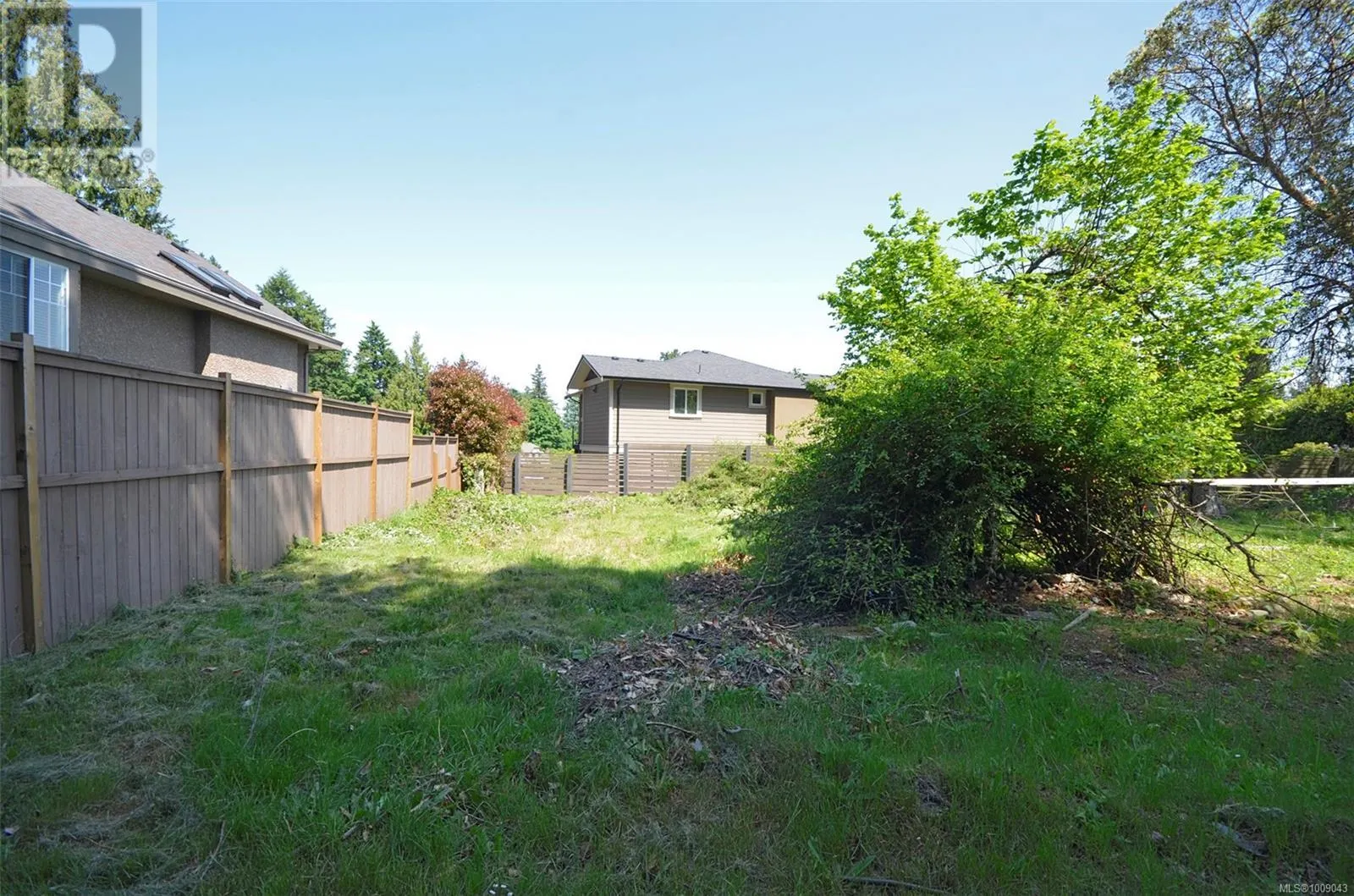 5225 Santa Clara Ave