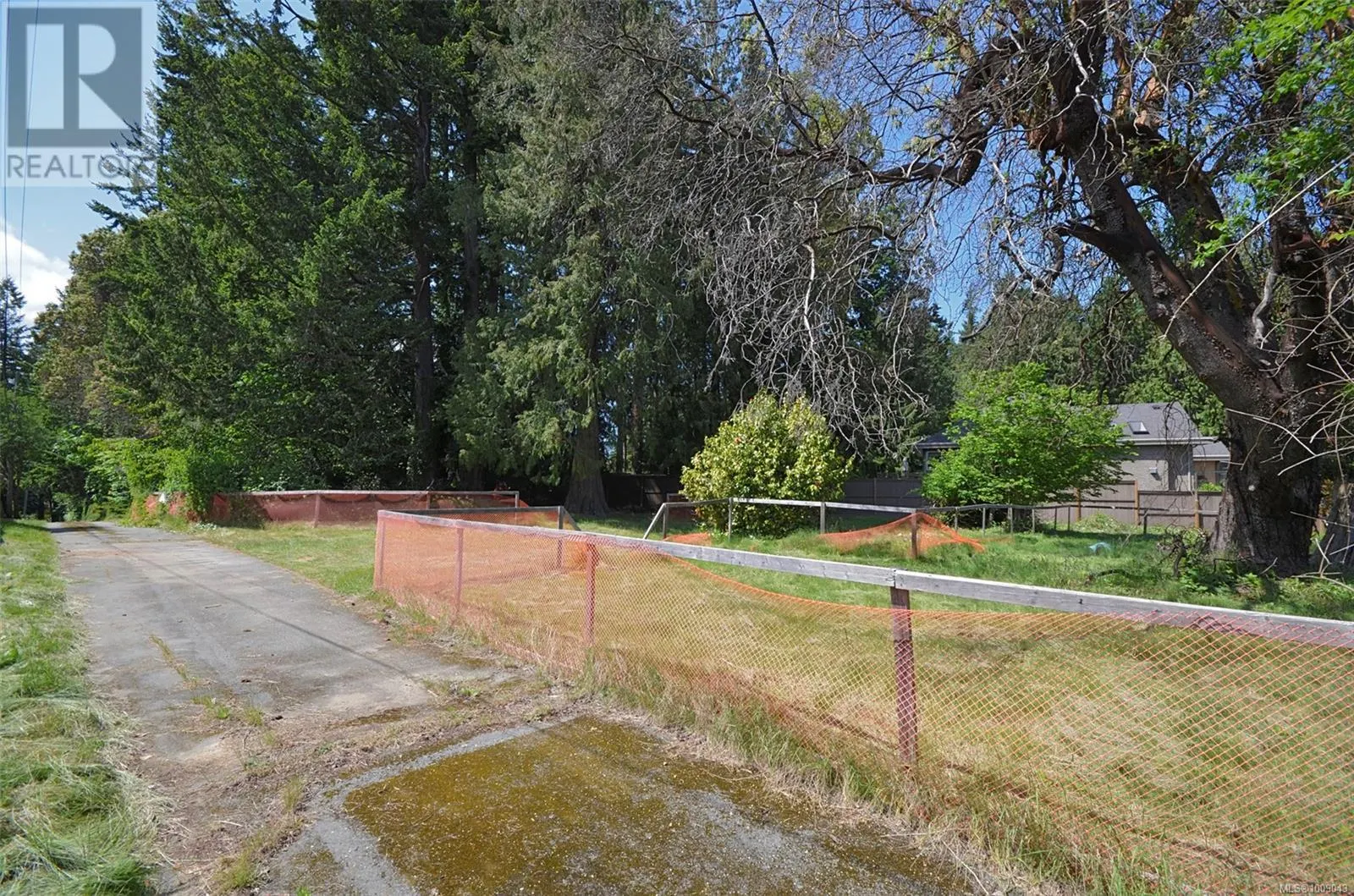 5225 Santa Clara Ave