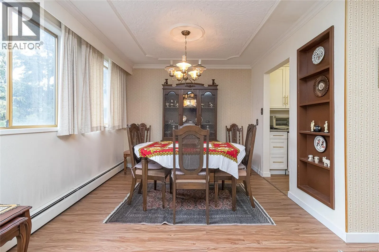 302 1025 Inverness Rd