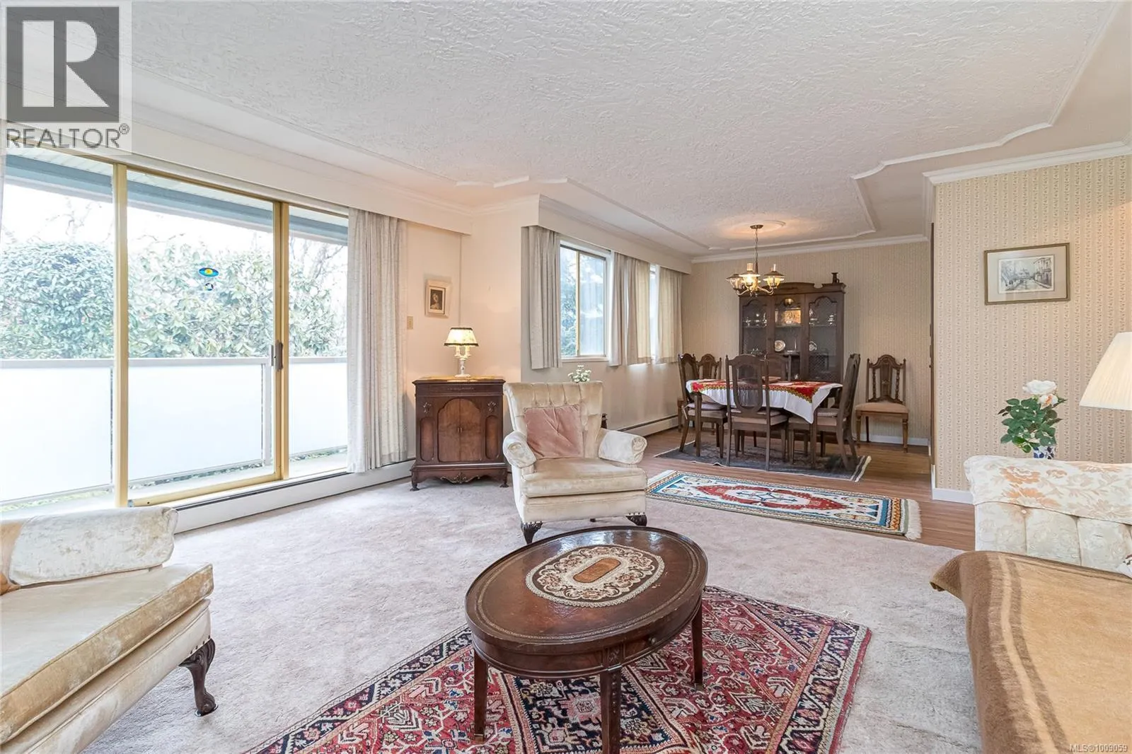 302 1025 Inverness Rd