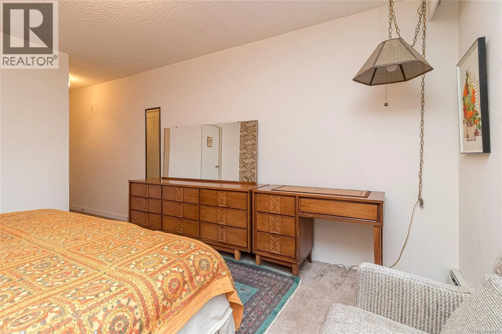 302 1025 Inverness Rd