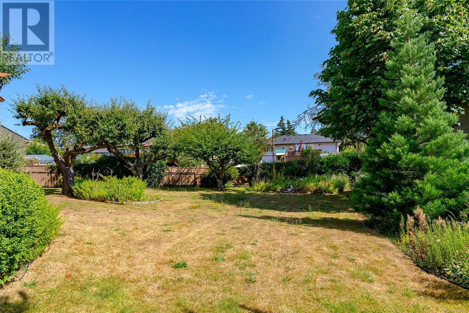912 Burnside Rd W