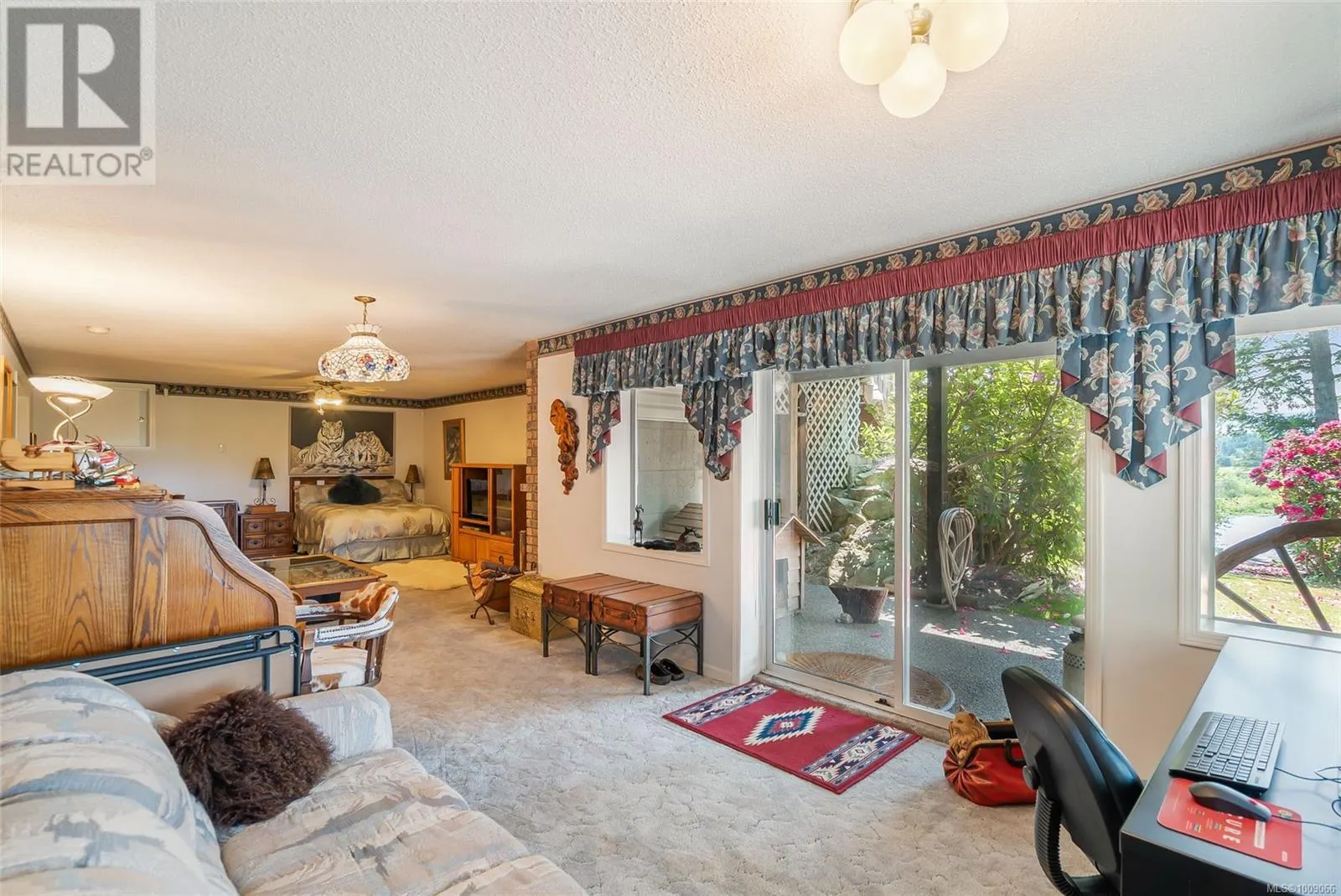 2551 Braun Rd