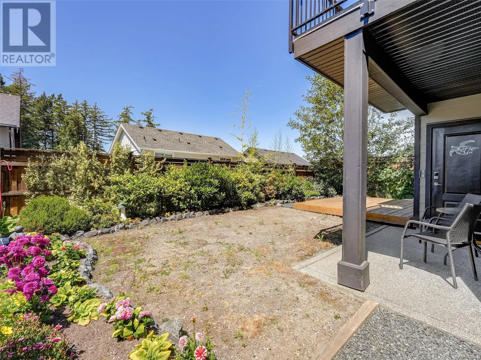 1160 Smokehouse Cres E