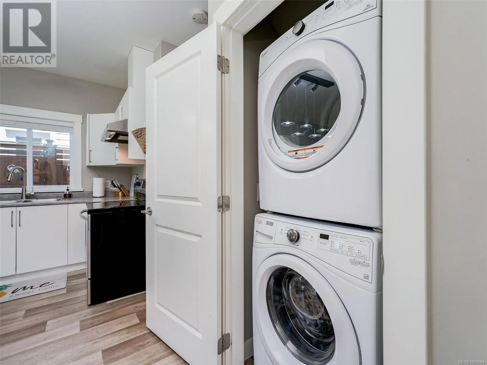 1160 Smokehouse Cres E