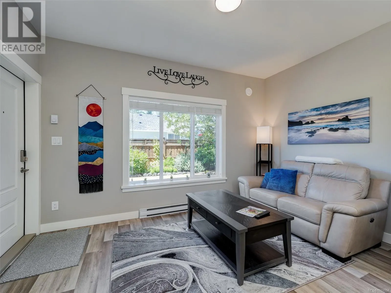 1160 Smokehouse Cres E