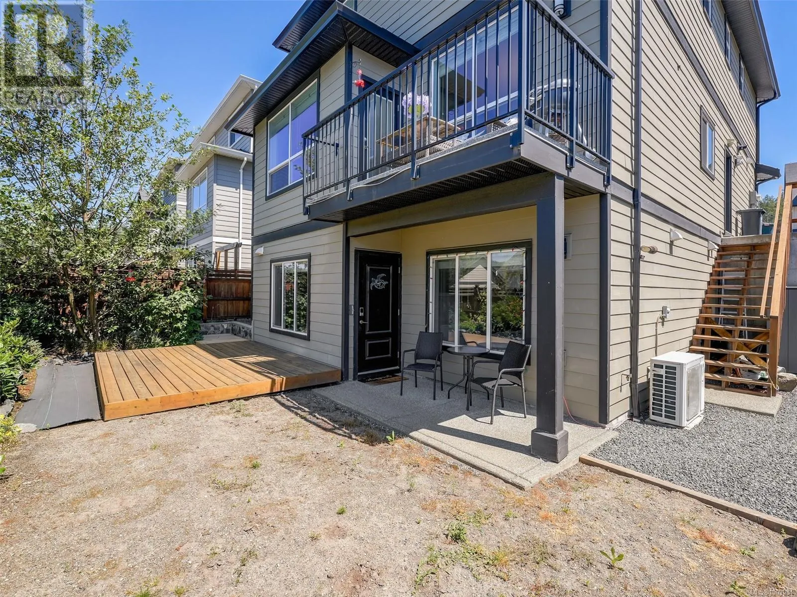 1160 Smokehouse Cres E