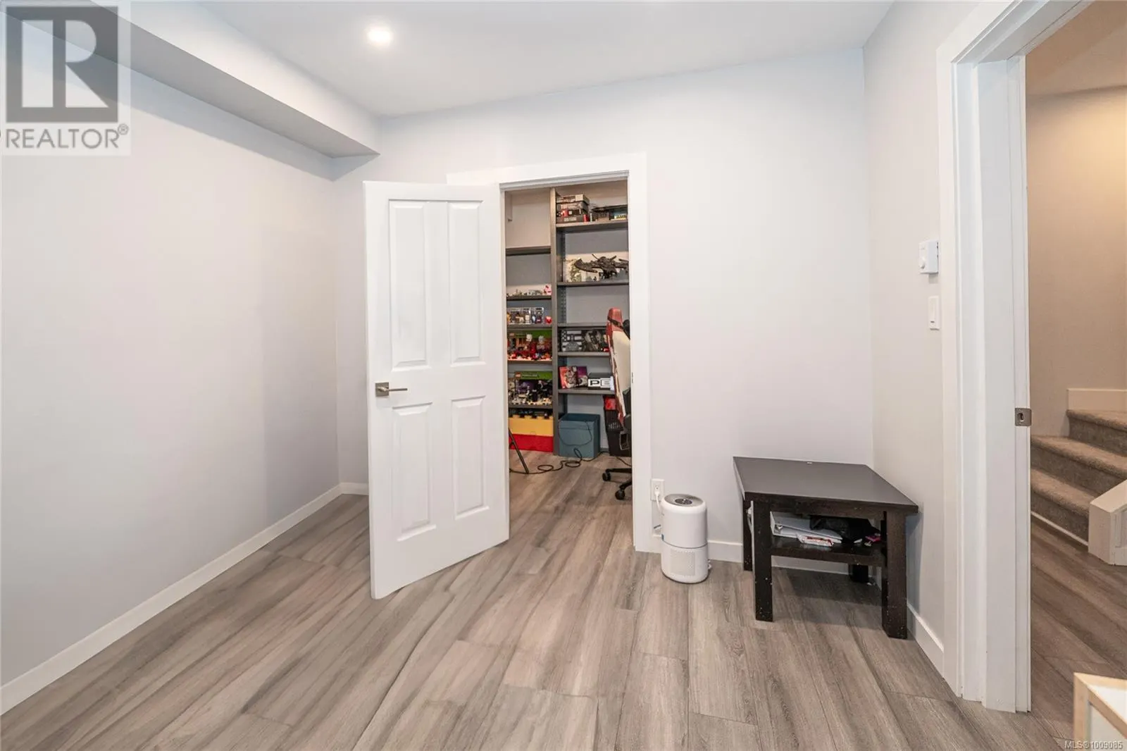624 Selwyn Close