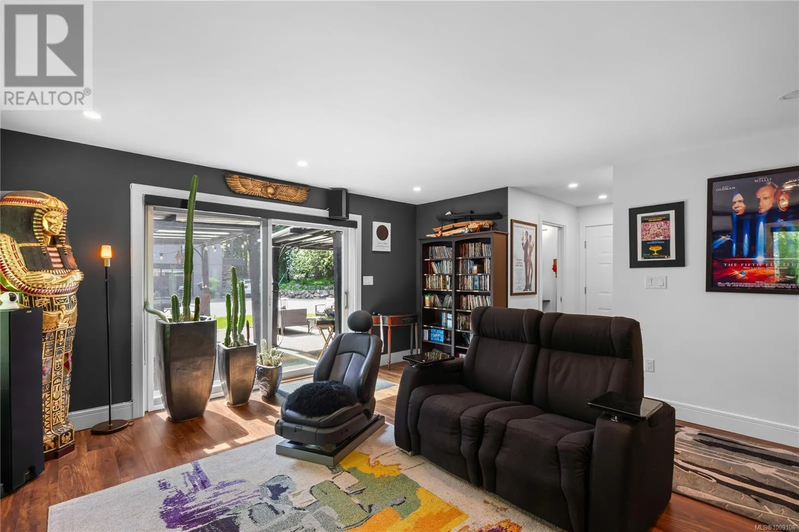 851 Sayward Rd