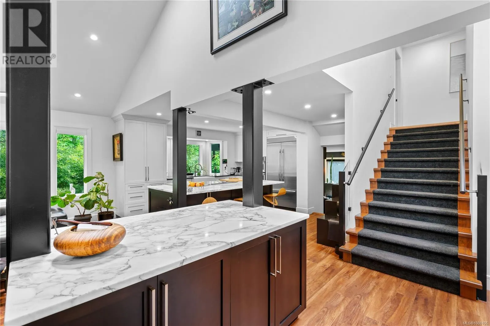 851 Sayward Rd