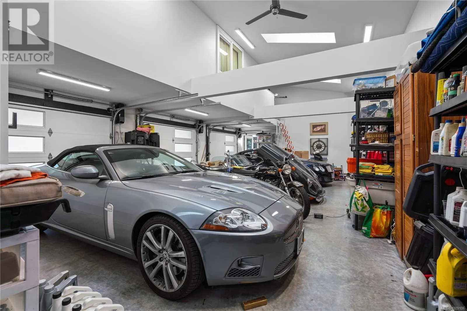 851 Sayward Rd