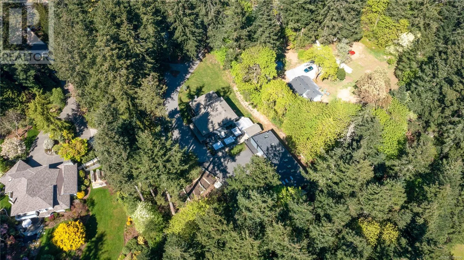 851 Sayward Rd