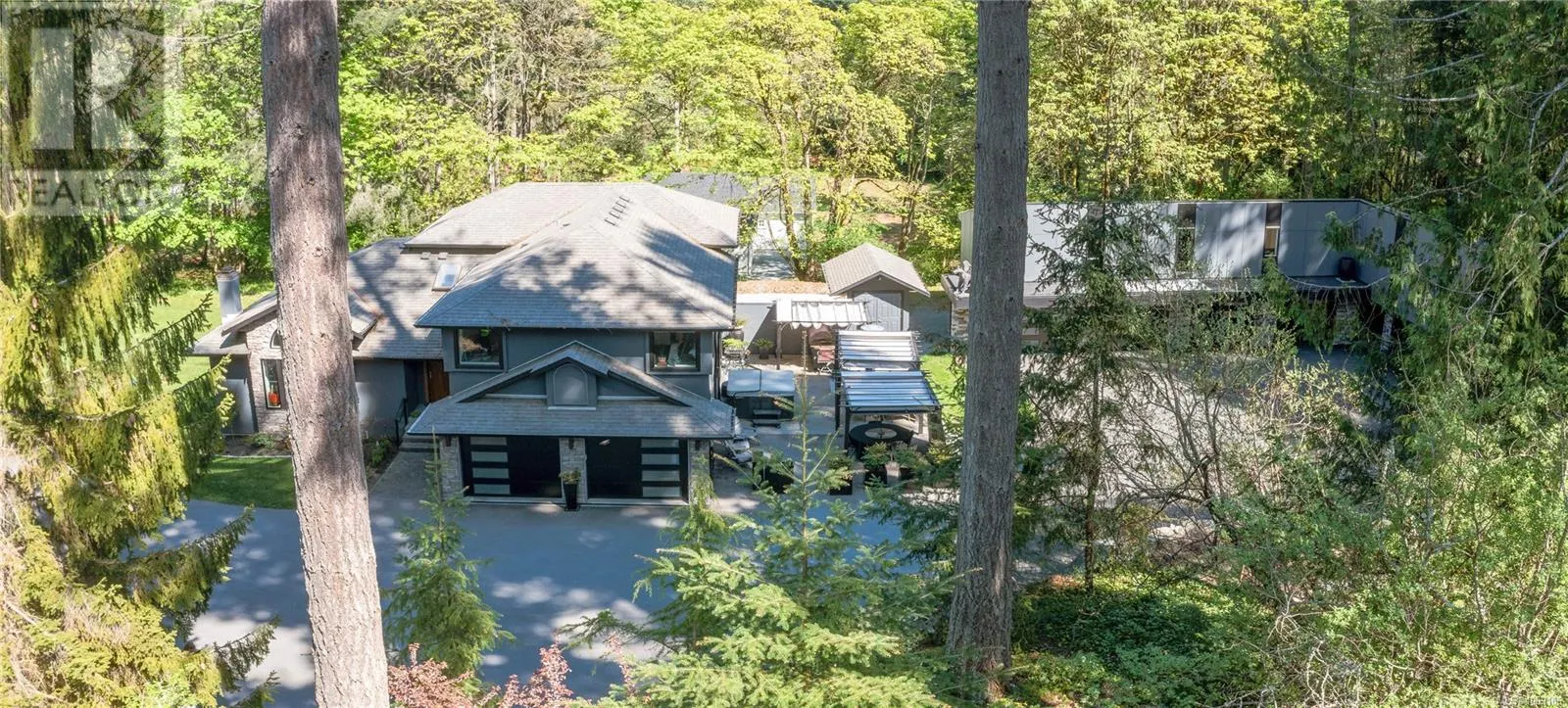 851 Sayward Rd