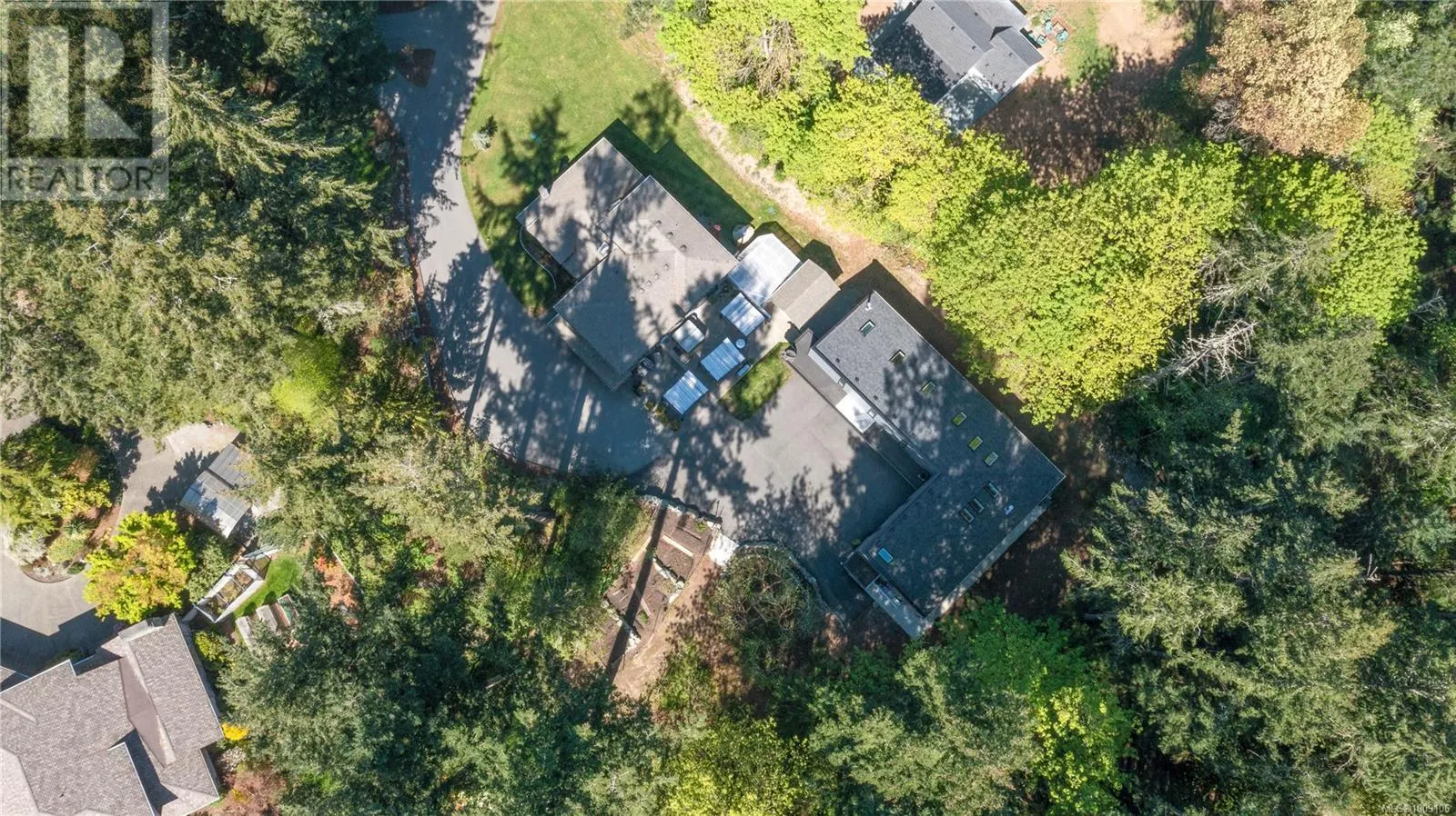 851 Sayward Rd
