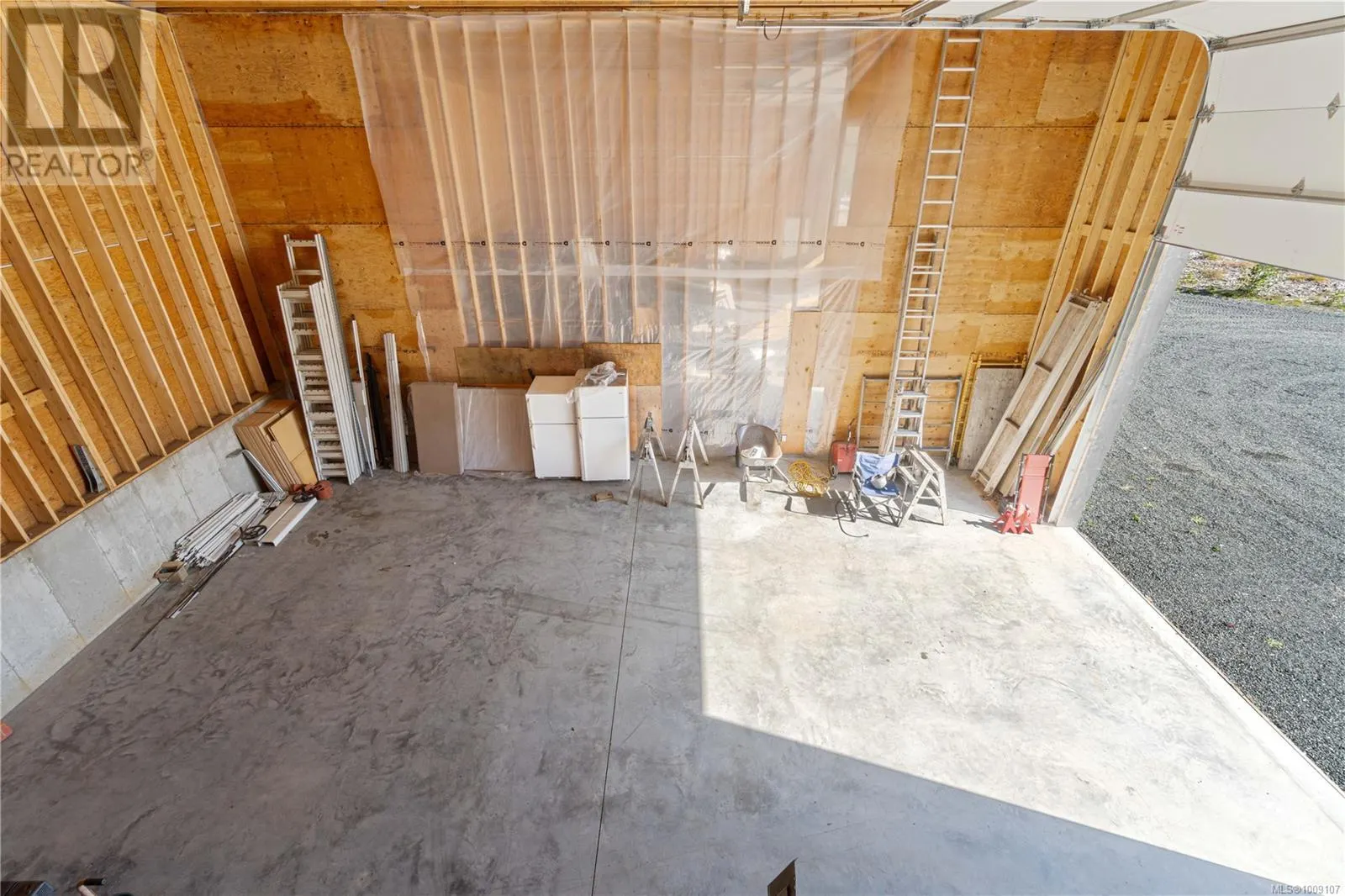 1227 Burbank Rd