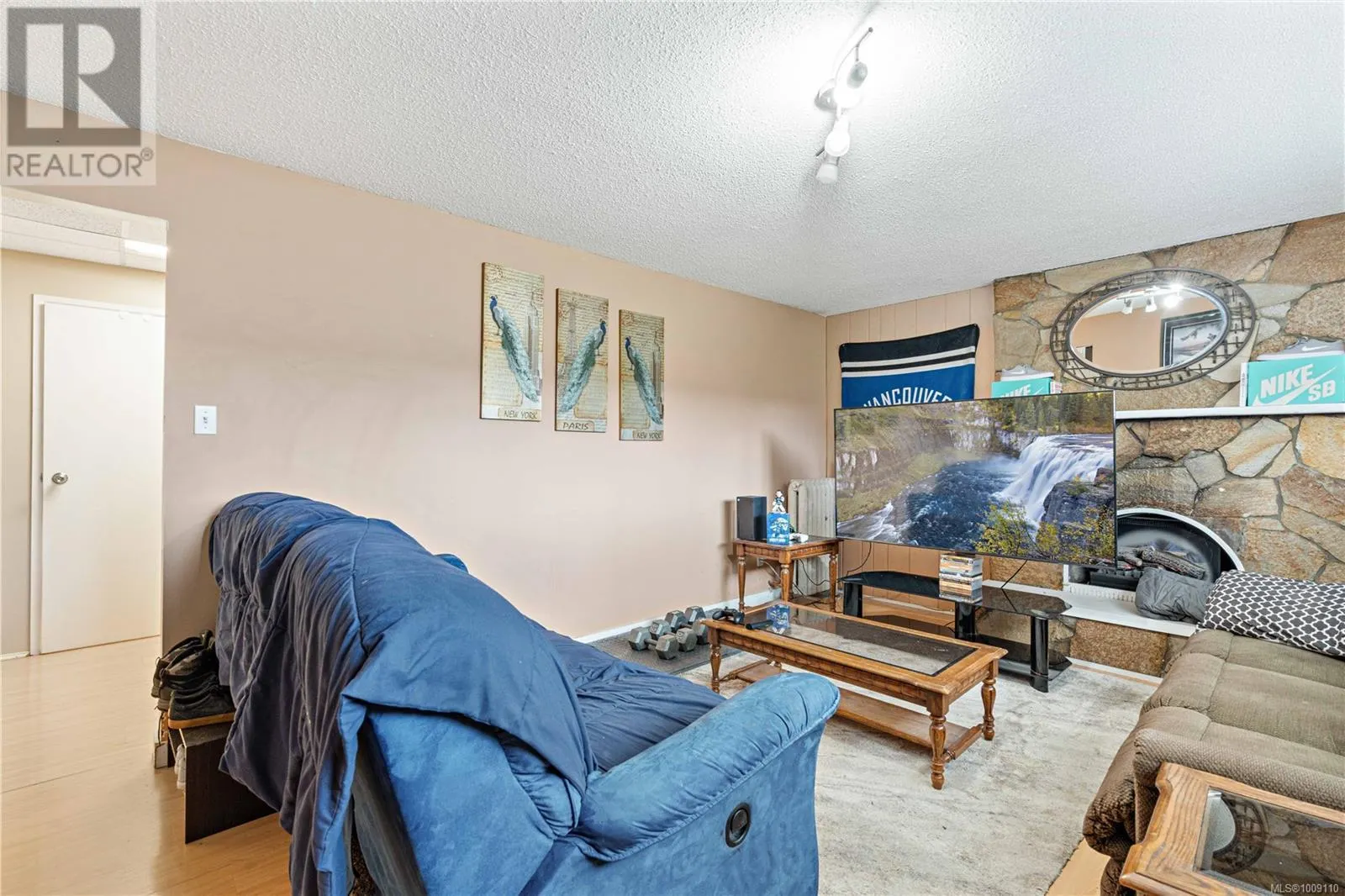 3677 Norwell Dr
