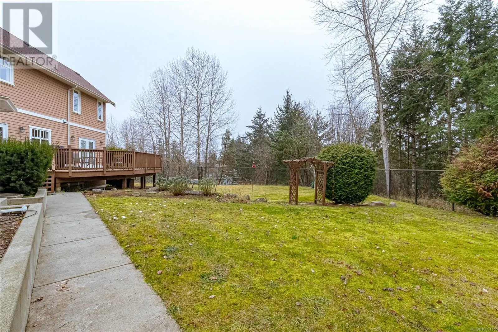 2559 Myles Lake Rd