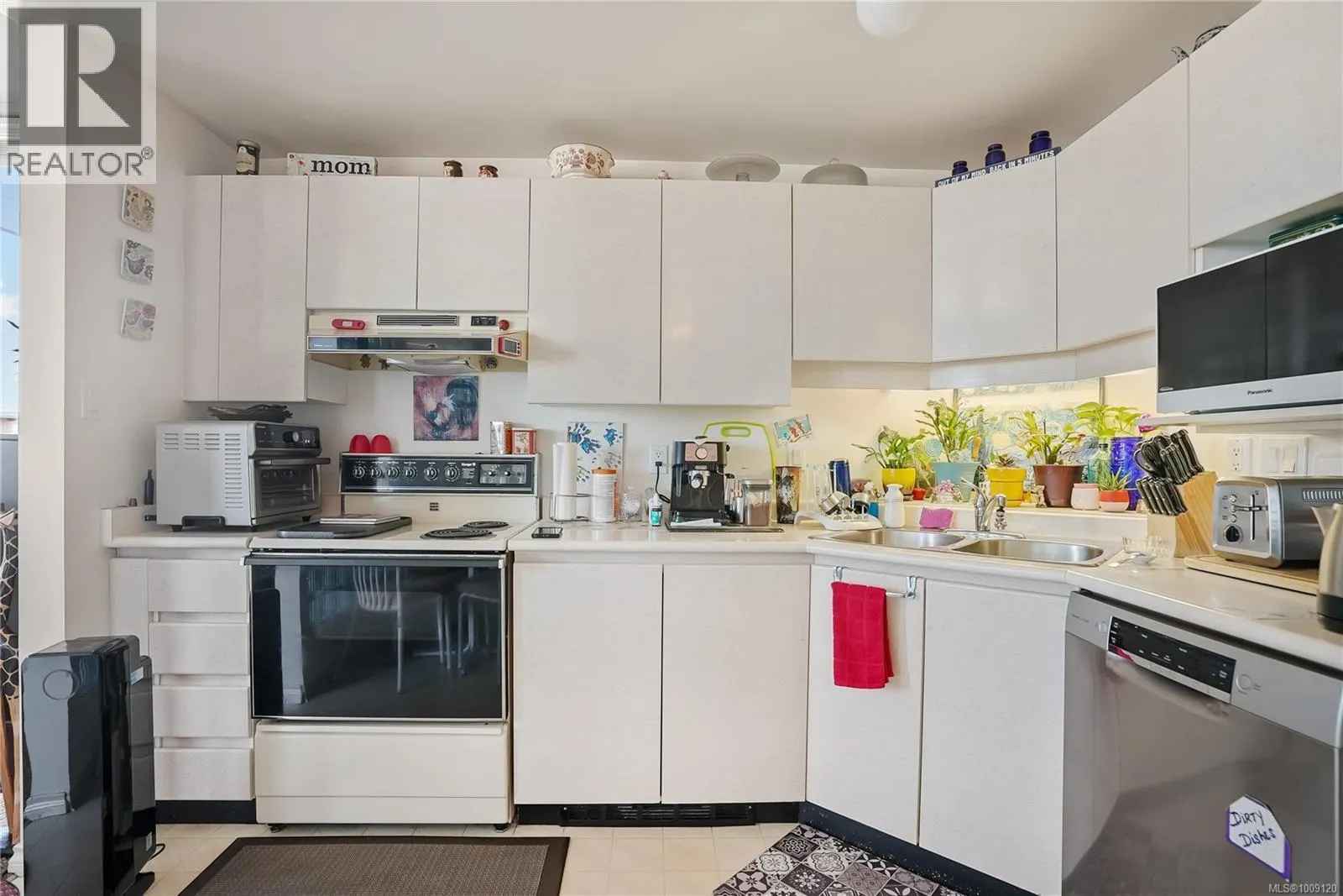 501 1015 Pandora Ave