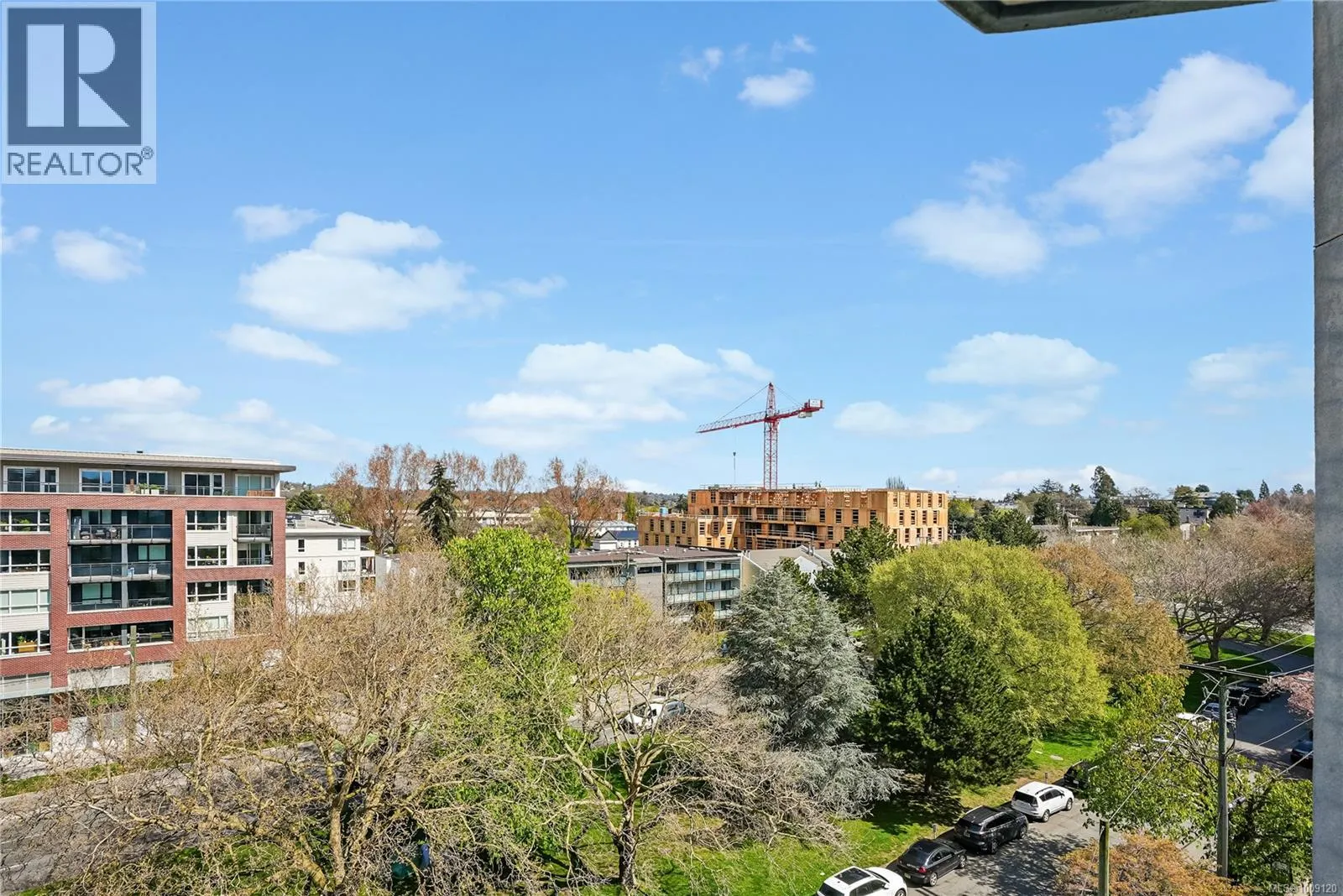 501 1015 Pandora Ave