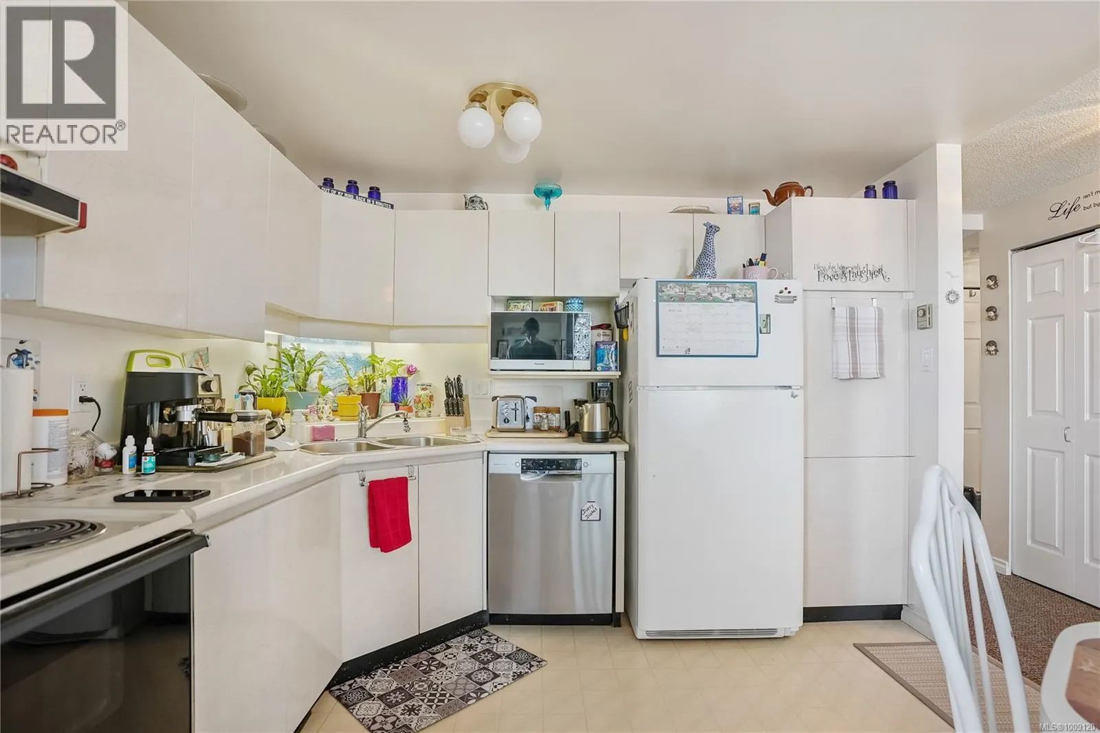 501 1015 Pandora Ave