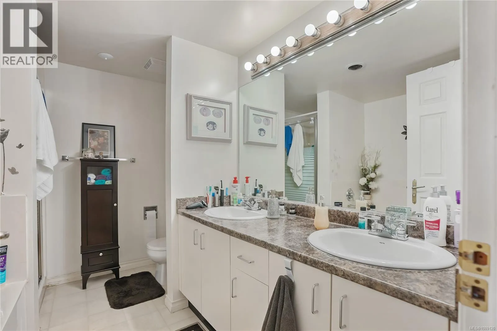 501 1015 Pandora Ave