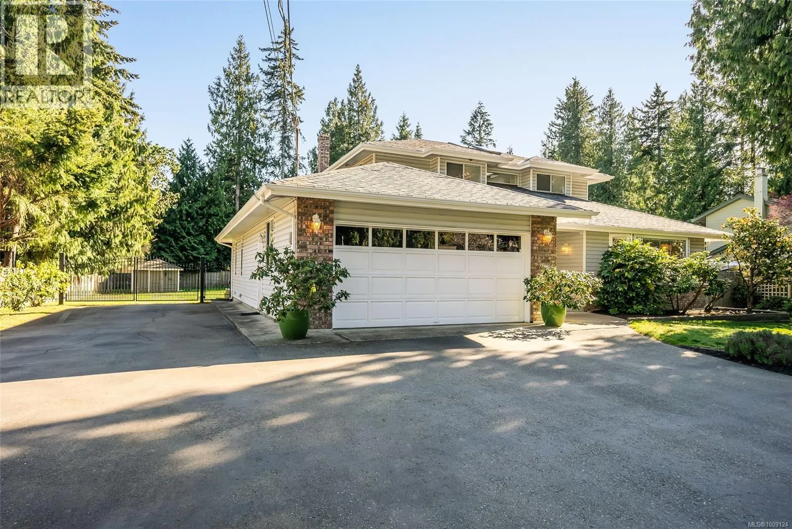 928 Ballenas Rd