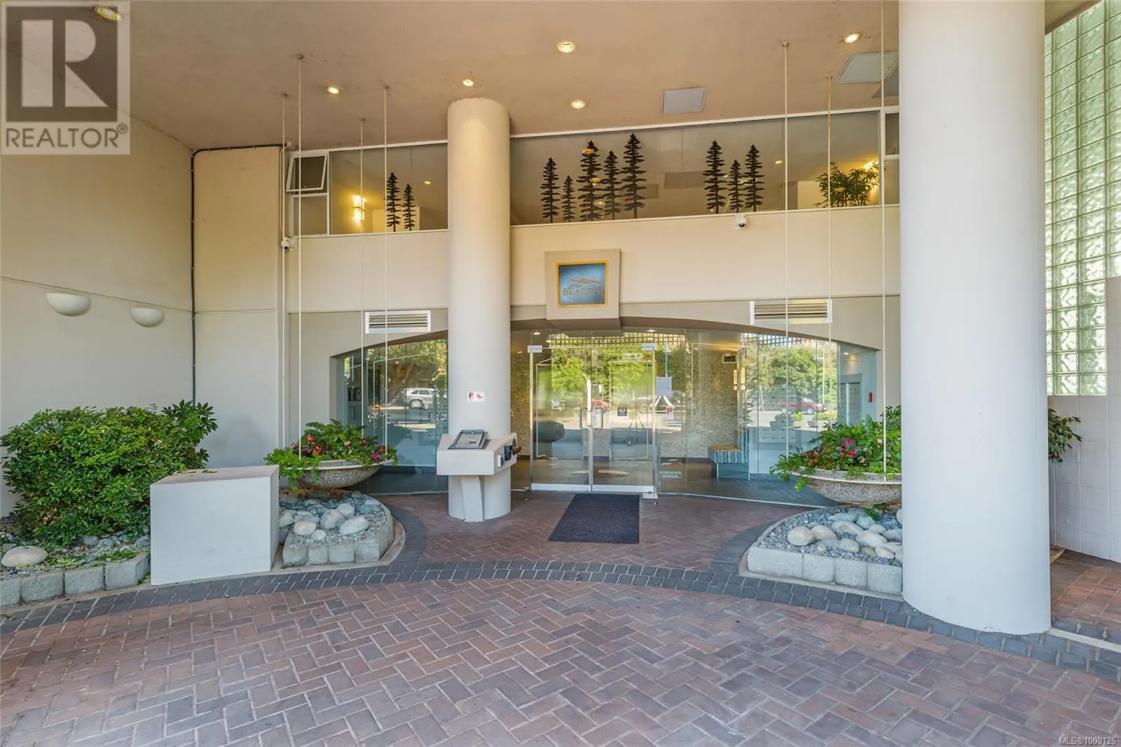 1703 154 Promenade Dr