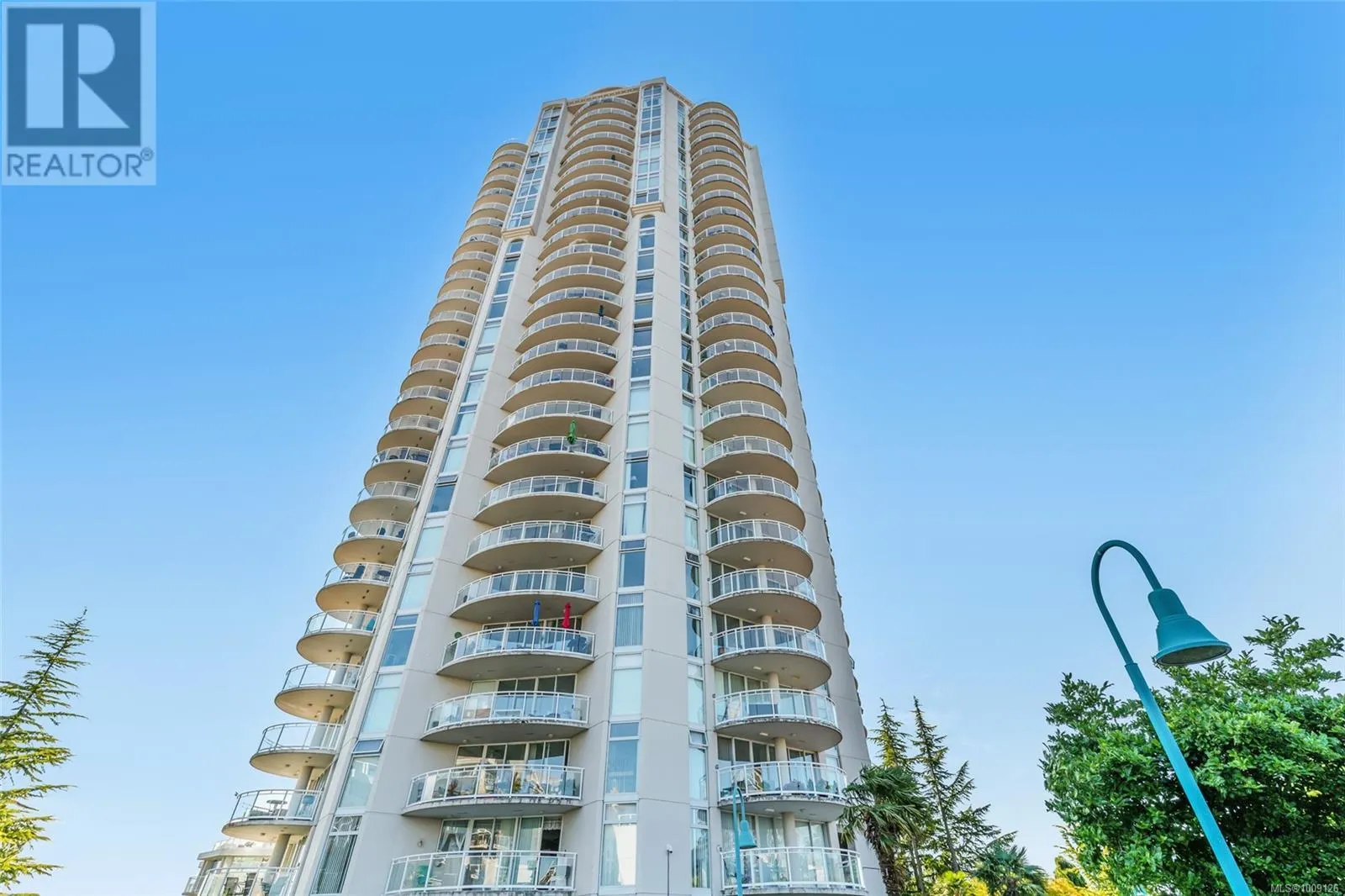 1703 154 Promenade Dr