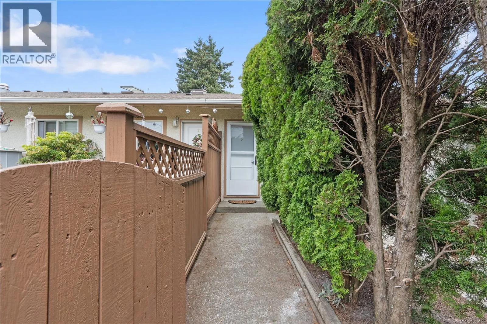 3 974 Dunford Ave