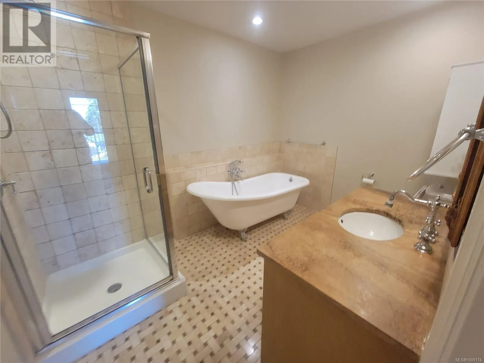 205 2006 Troon Crt