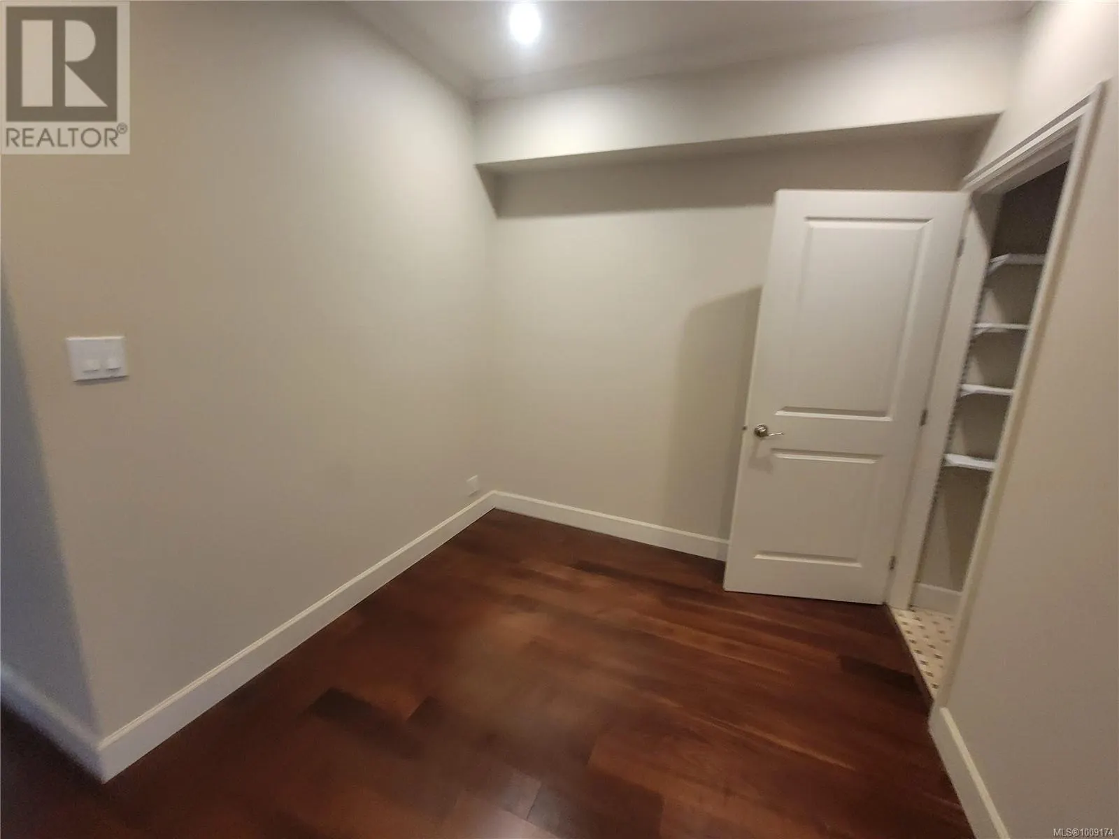 205 2006 Troon Crt