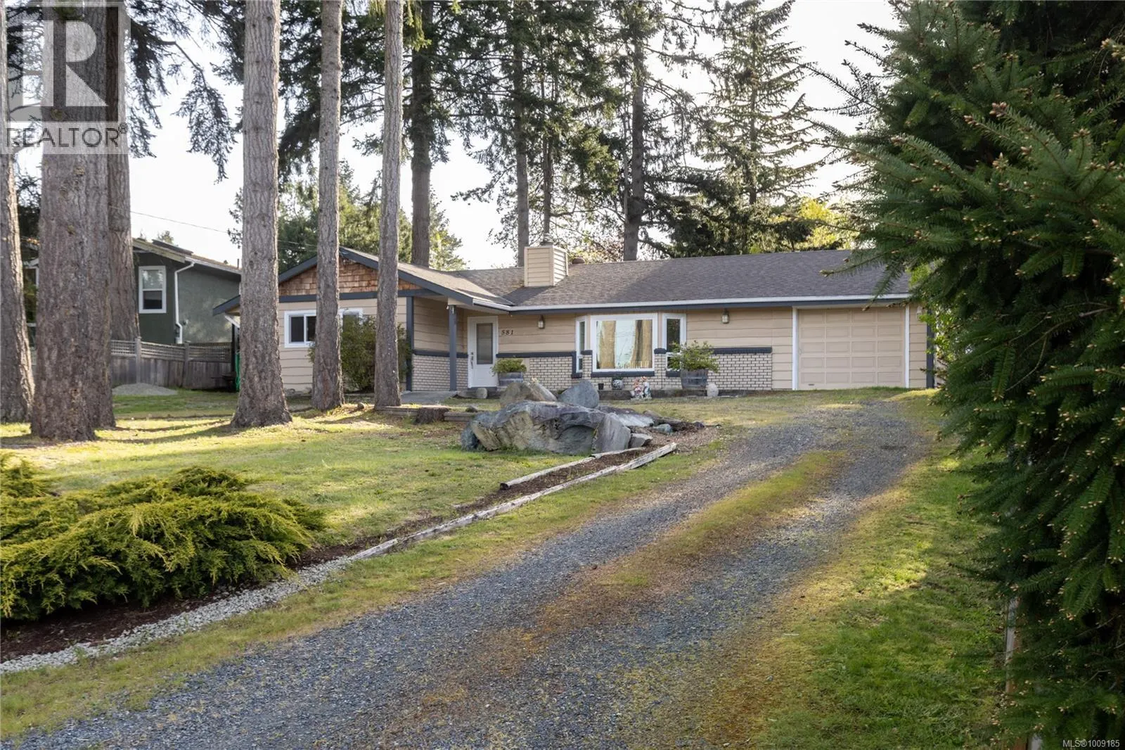 581 Sumac Dr