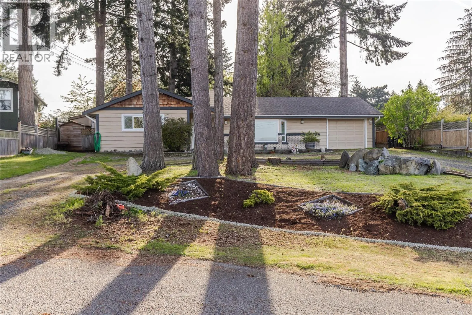 581 Sumac Dr
