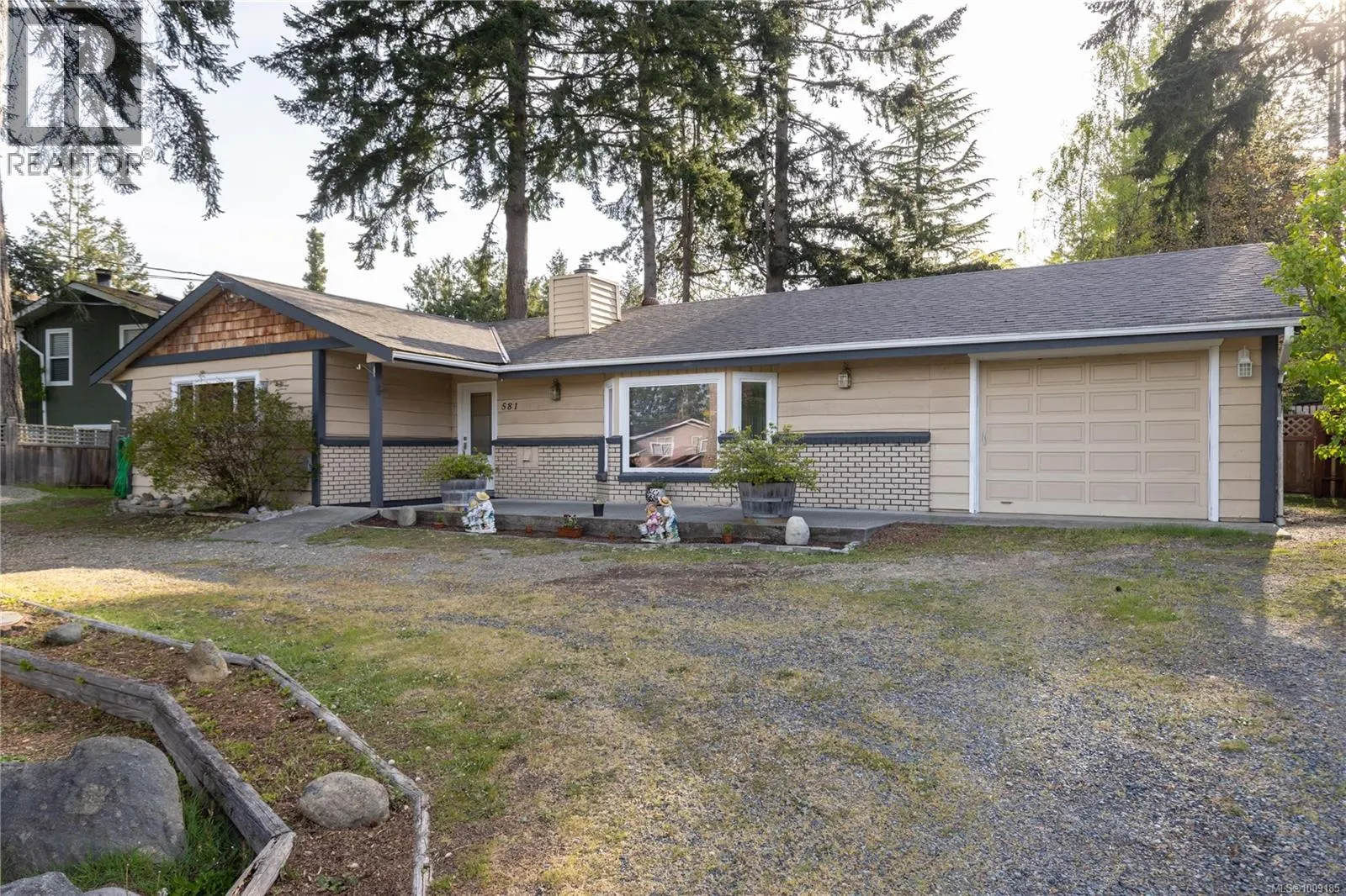 581 Sumac Dr