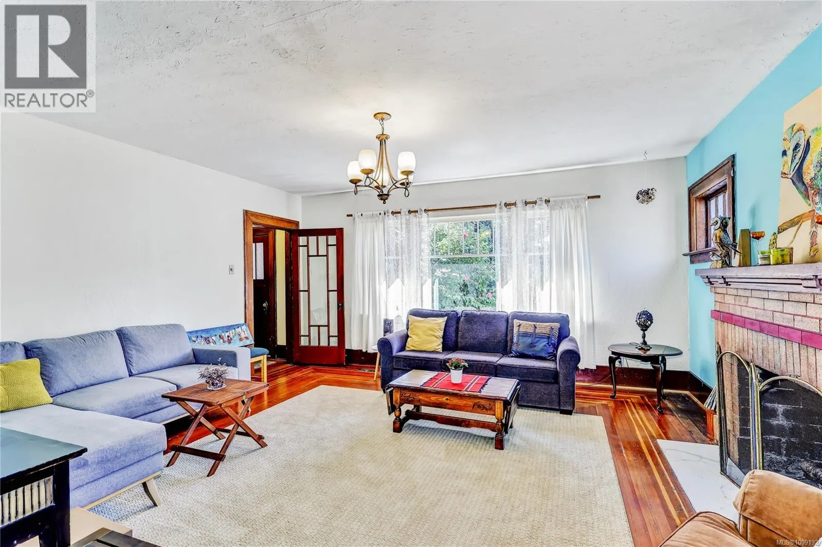 660 Third St