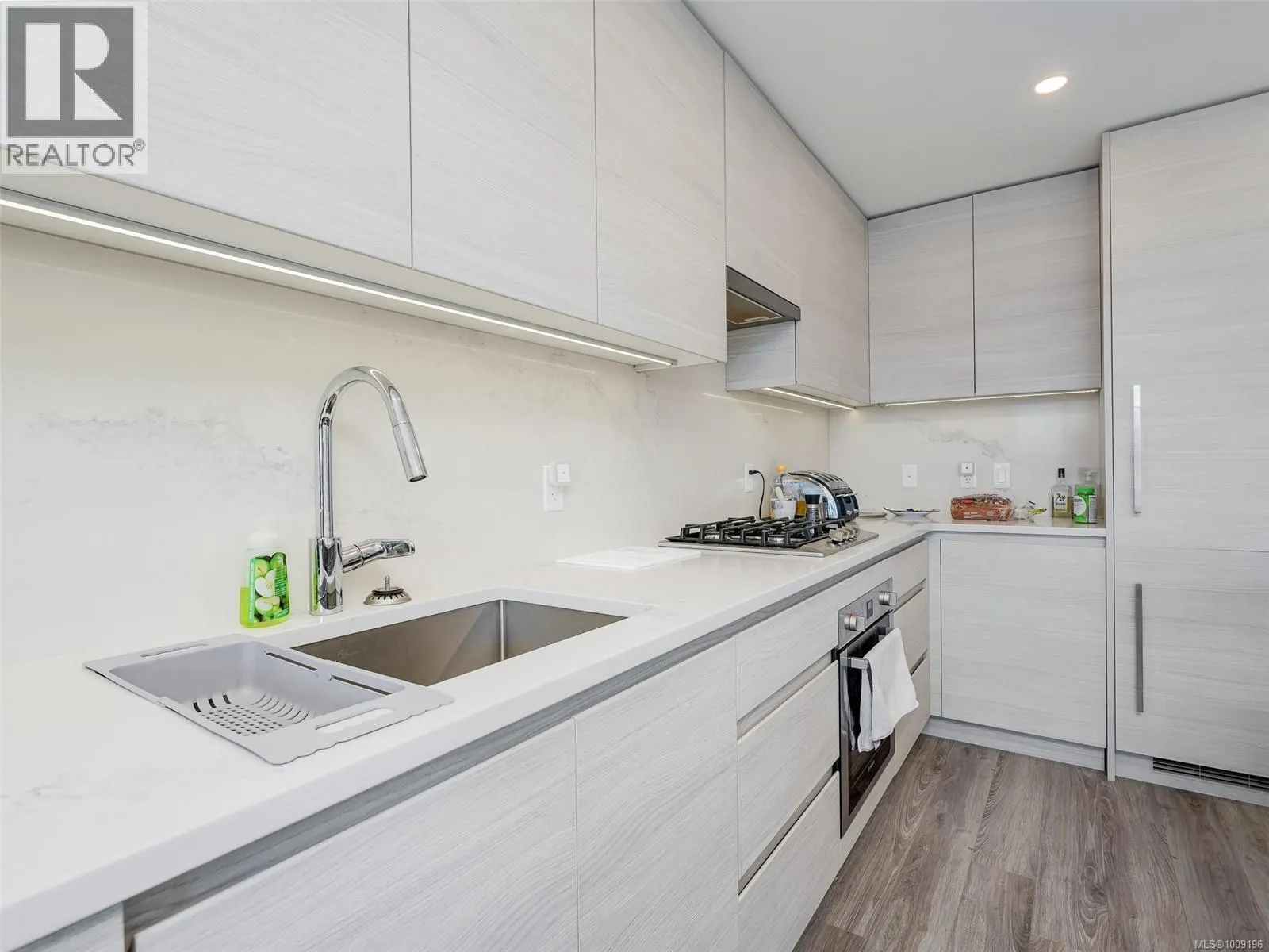 1404 777 Herald St
