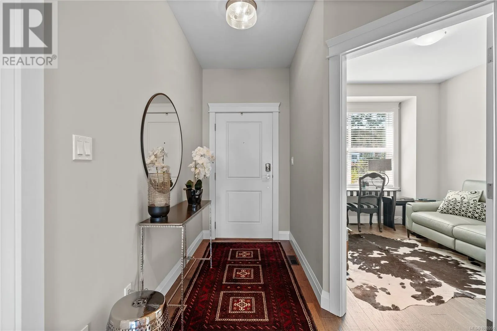 8 1295 Kingsview Rd