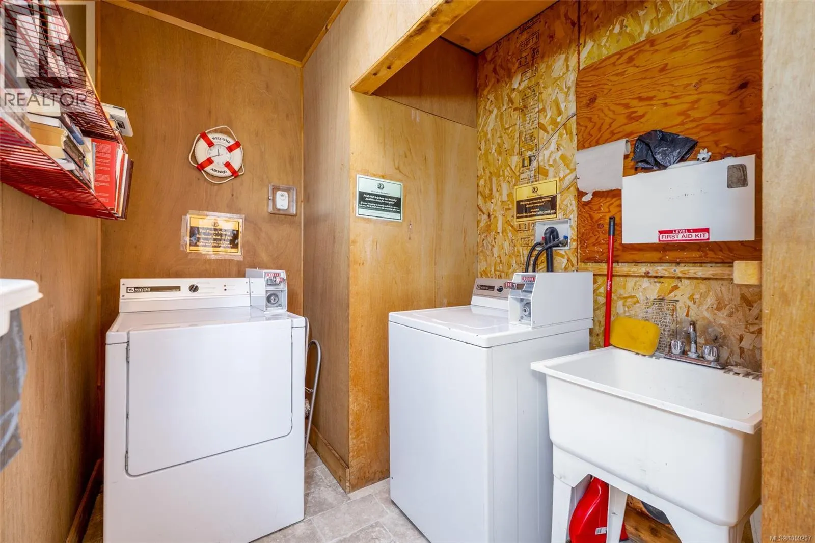 2 1765 Cowichan Bay Rd