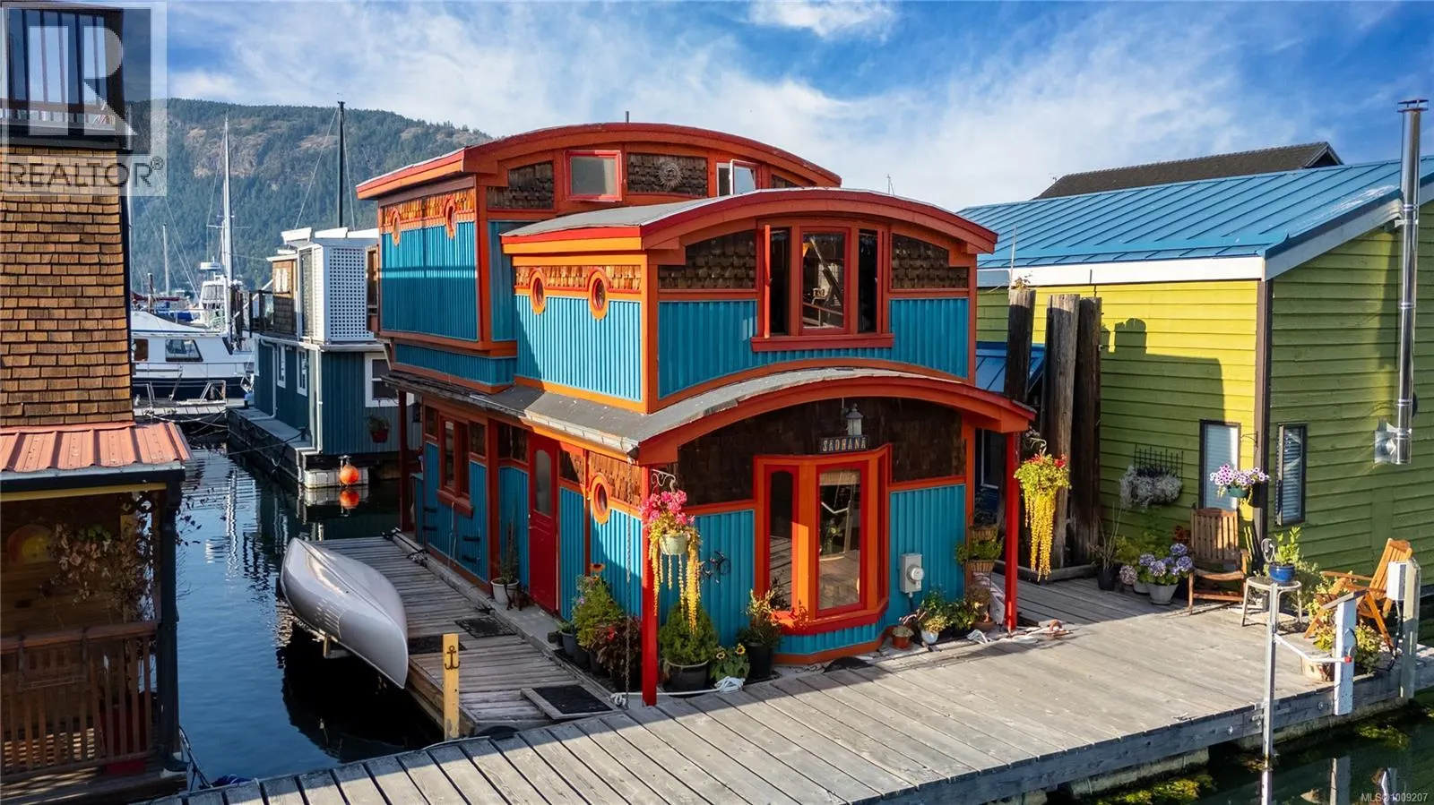 2 1765 Cowichan Bay Rd