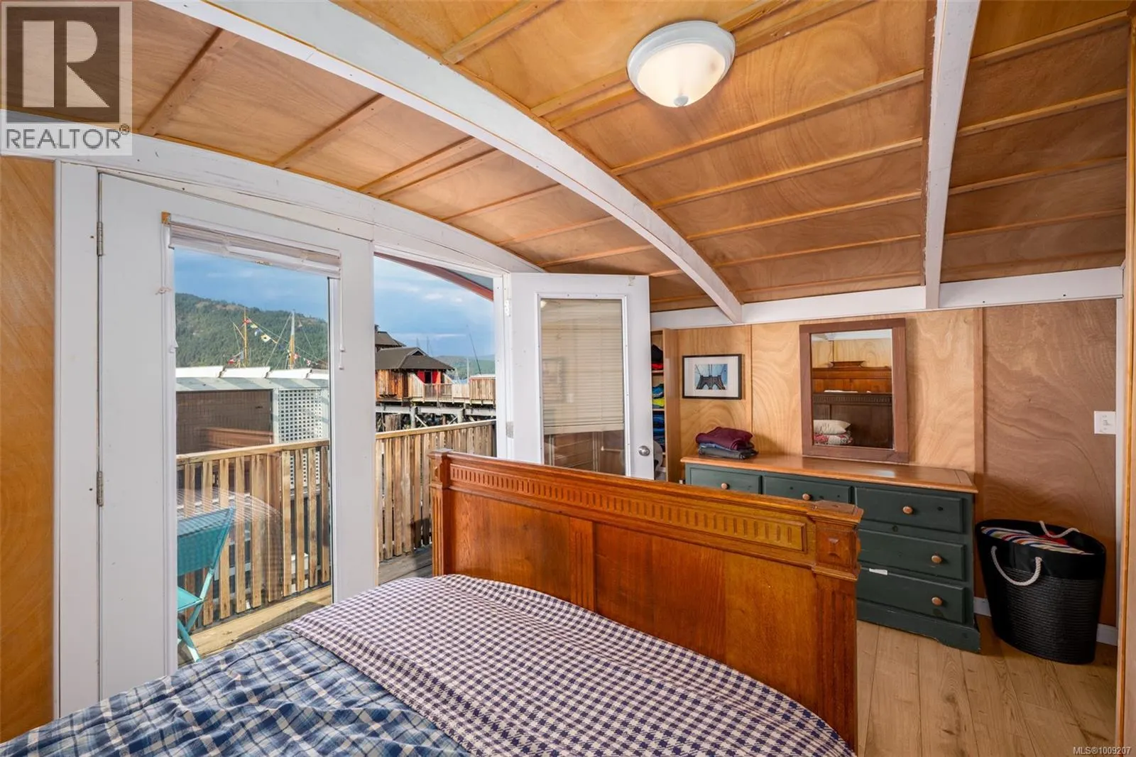 2 1765 Cowichan Bay Rd