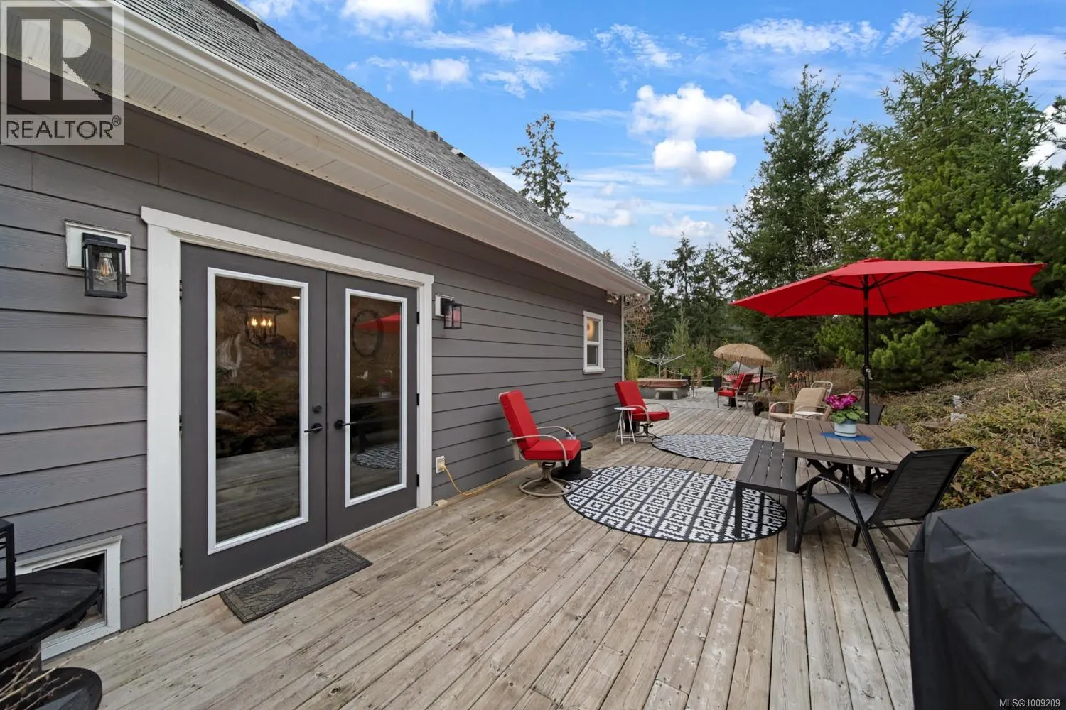 1591 Escarpment Way