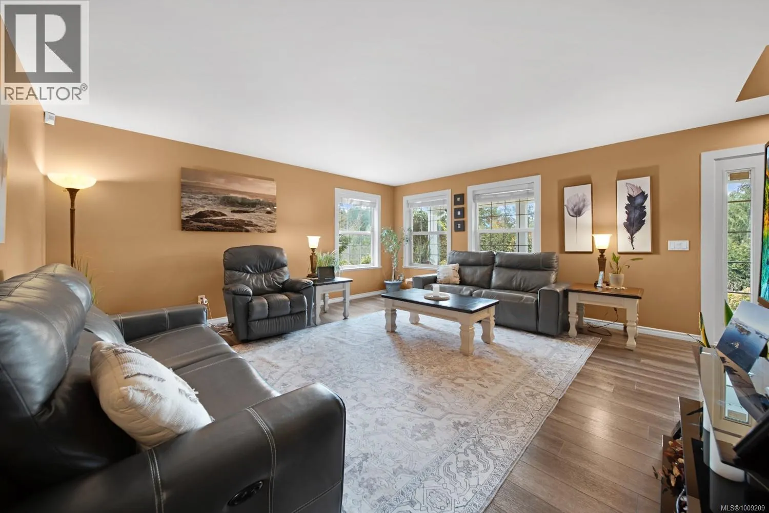 1591 Escarpment Way